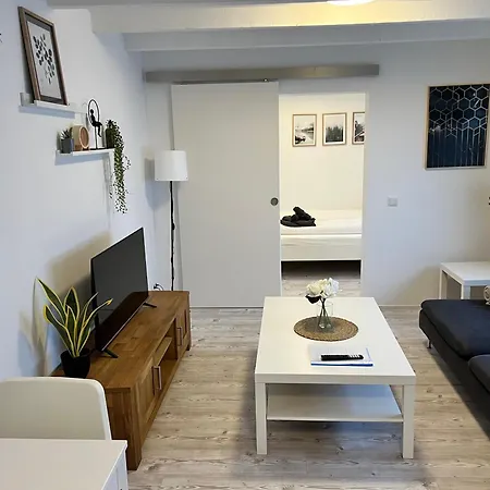 Apartment Ruhige Im Zentrum In Hubi3